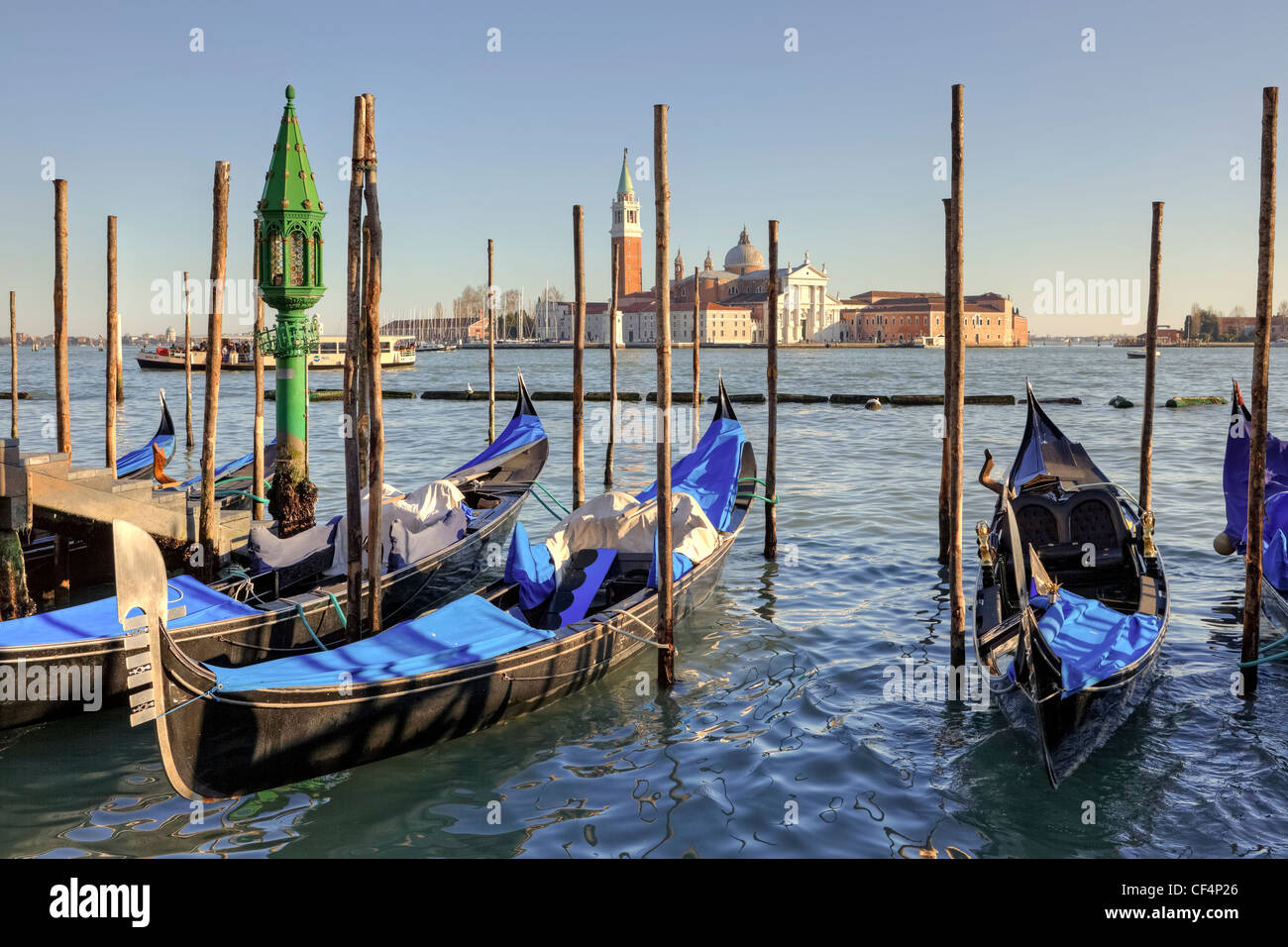 Venise, gondoles, Monastère de San Giorgio Maggiore Banque D'Images