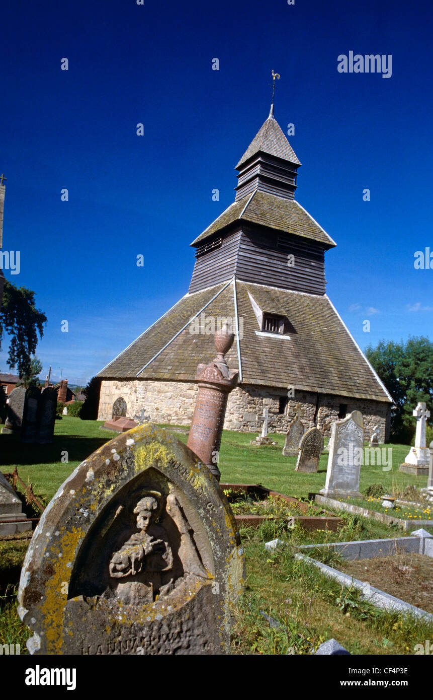Le Clocher dans Pembridge est unique en Angleterre. Structurellement, il est lié à l'églises des lamelles de Norvège et la bell house Banque D'Images