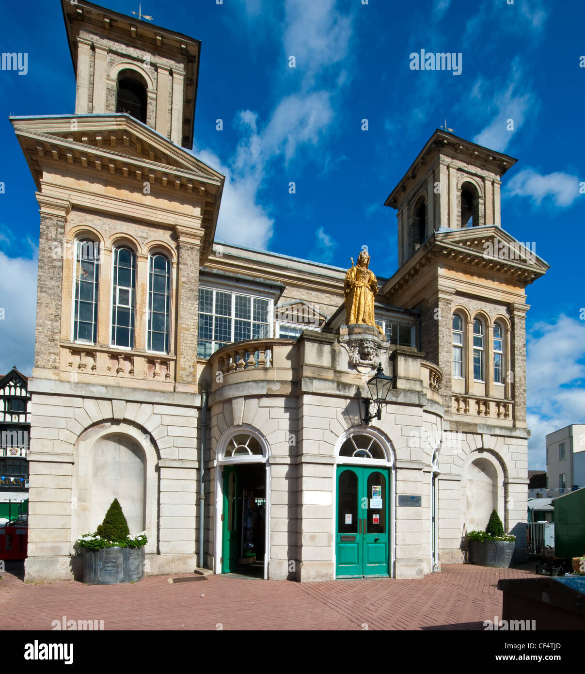 Le centre d'information touristique situé dans le marché au milieu de la place du marché. Ce bâtiment victorien dispose d'une gilde Banque D'Images