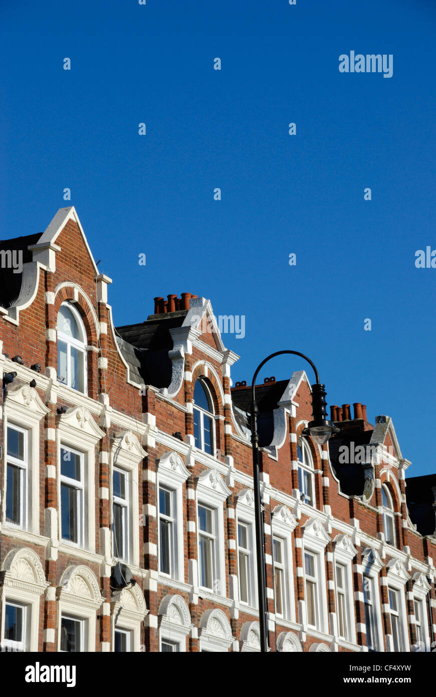 Façades de bâtiment victorien orné à Muswell Hill Broadway. Banque D'Images