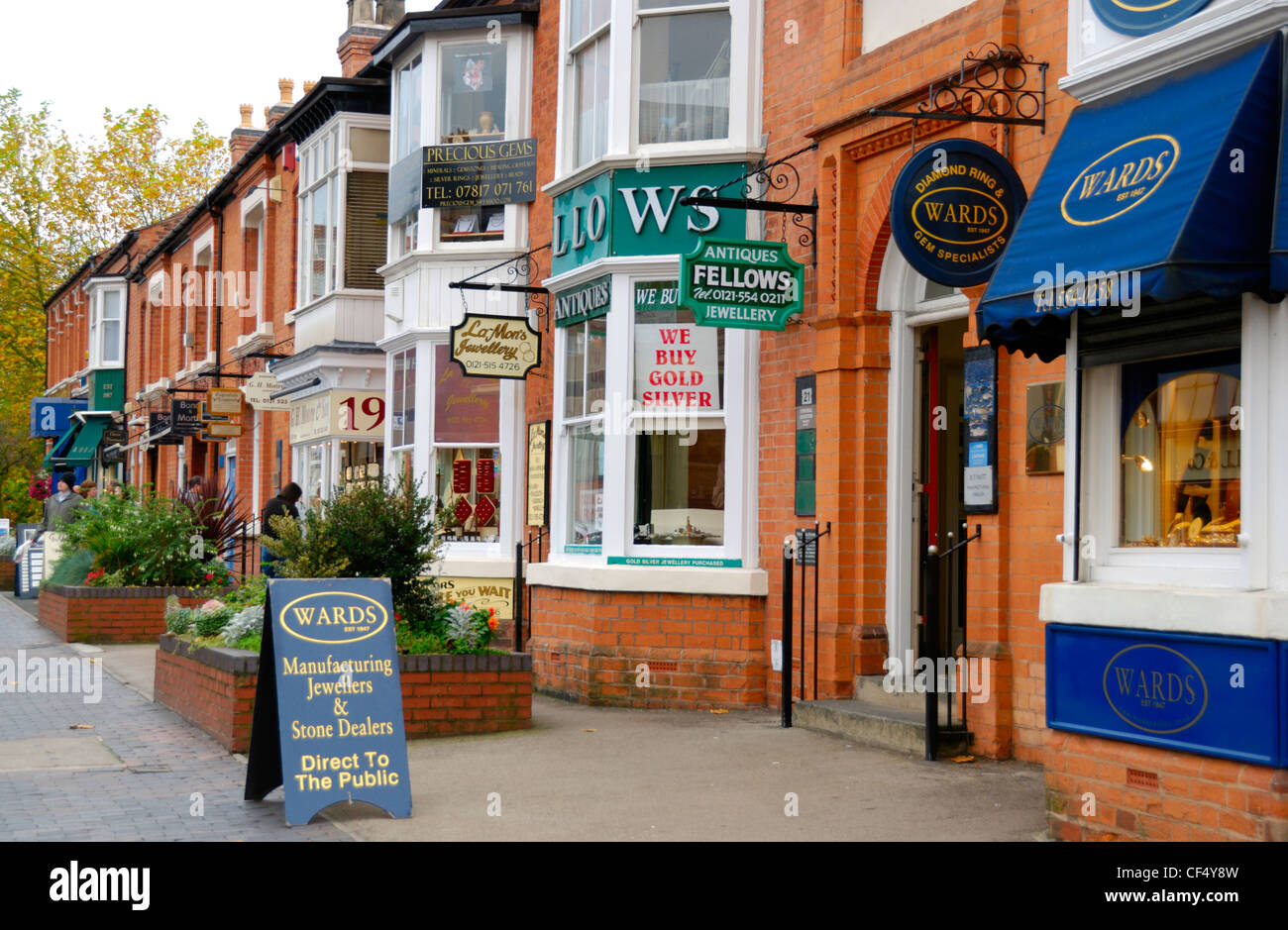 Une rangée de boutiques de bijoux à Birmingham's historic Jewellery Quarter. Banque D'Images