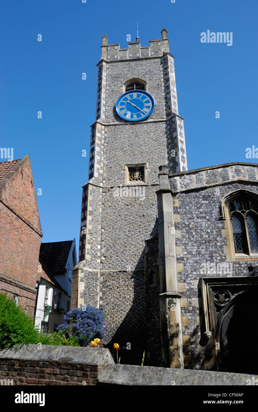 St George church dans la zone historique de Tombland Norwich. Banque D'Images