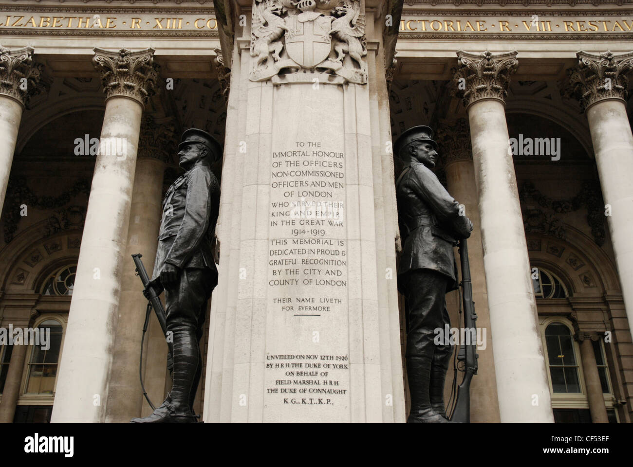 Jusqu'à la guerre de 1914-1918 à l'Université Memorial en avant du Royal Exchange à Londres. Banque D'Images