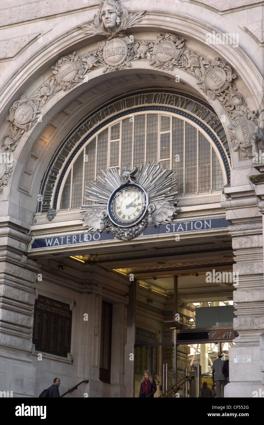 Une entrée de la gare de Waterloo. Banque D'Images