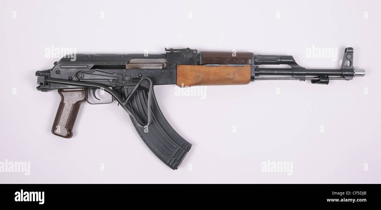 L'Allemagne de KMS avec fusil MPi folding stock. Basé sur la Fédération de AKMS. Banque D'Images