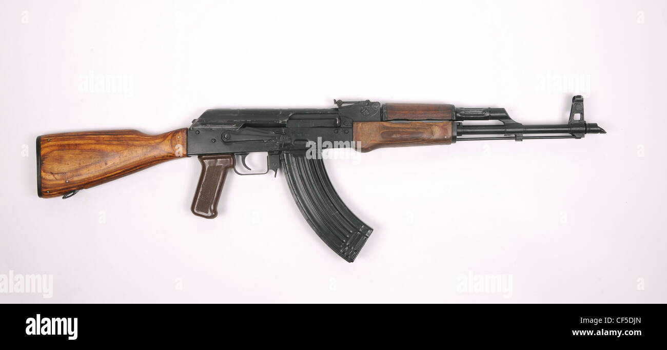 Le fusil d'assaut égyptien Misr, mobilier en bois, basé sur le fusil AKM russe Banque D'Images