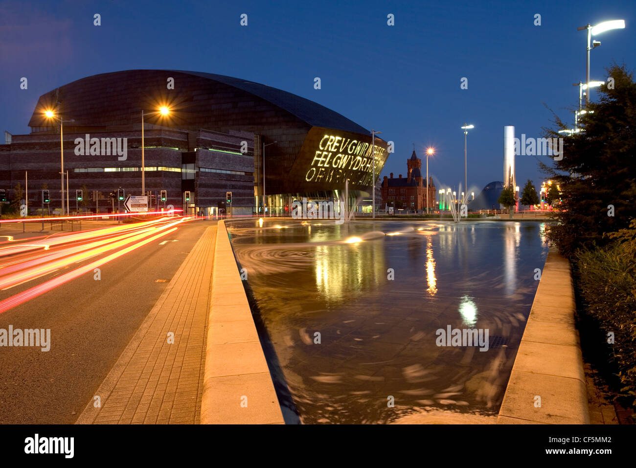 Le Wales Millennium Centre de Cardiff Bay. Accueil du Welsh National Opera, la région était auparavant connu sous le nom de Tiger Bay. Banque D'Images