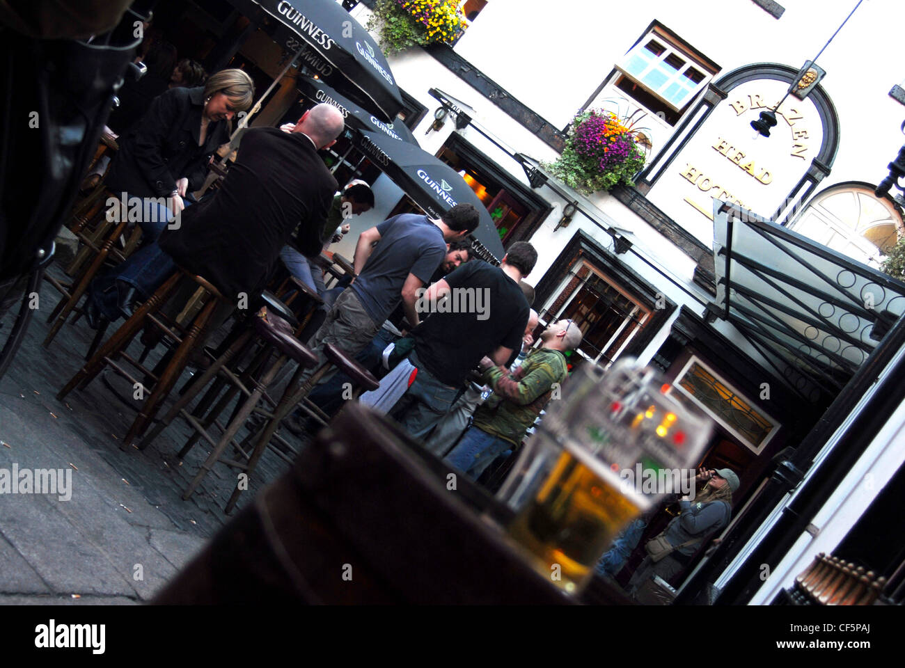 L'alcool dans les jardins de la tête d'airain à Dublin. Banque D'Images