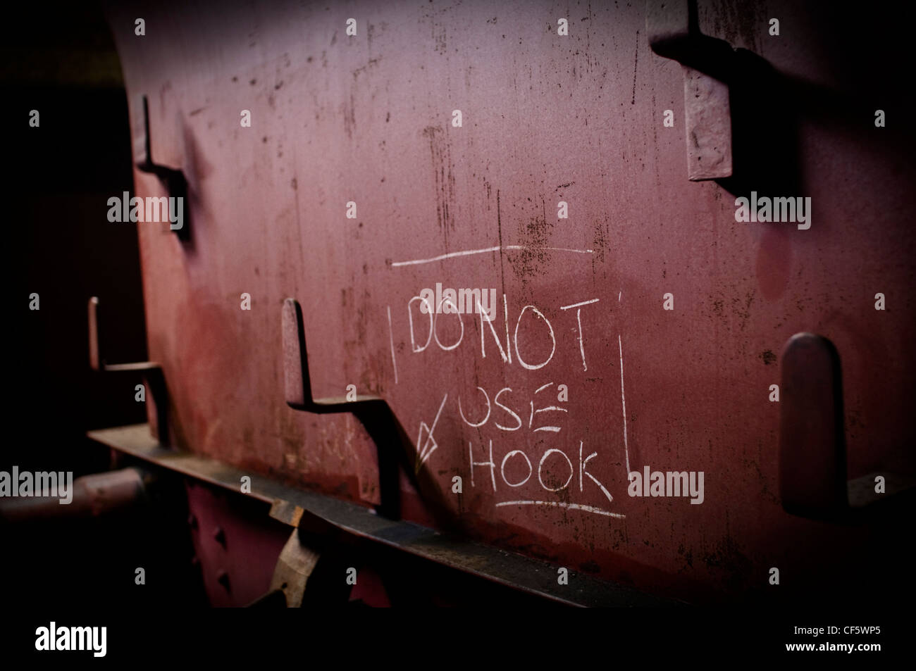 Un gros plan d'une partie d'un moteur à vapeur à cabanes à Horsted Keynes railway station dans l'East Sussex. Banque D'Images