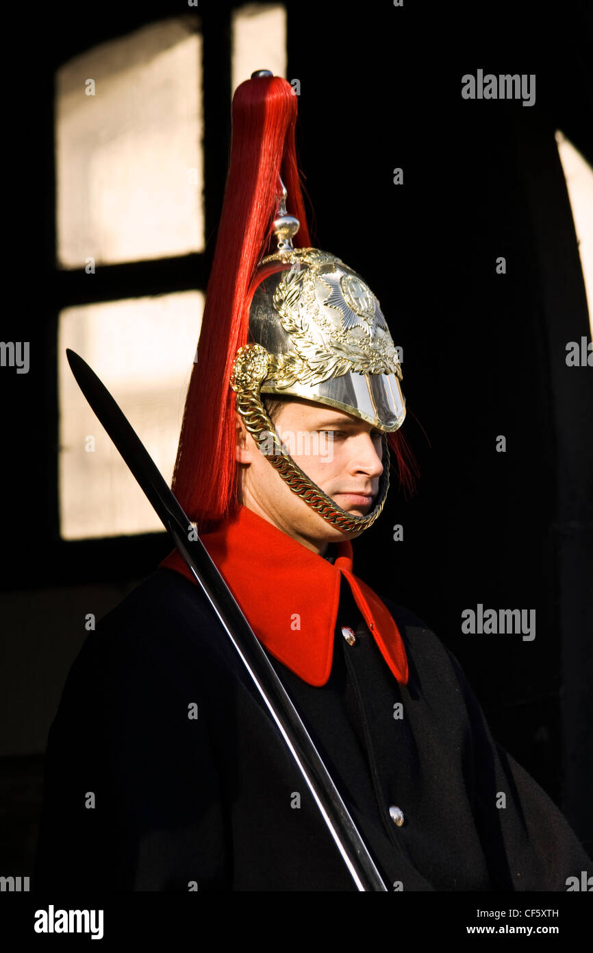 Un soldat le service de sentinelle à Horse Guards. Banque D'Images