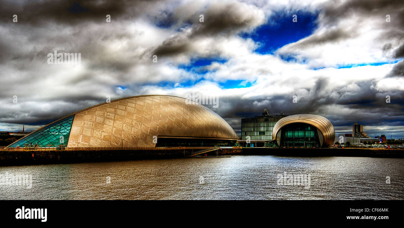 Le cinéma IMAX et Glasgow Science Centre de Pacific Quay à Glasgow. Banque D'Images
