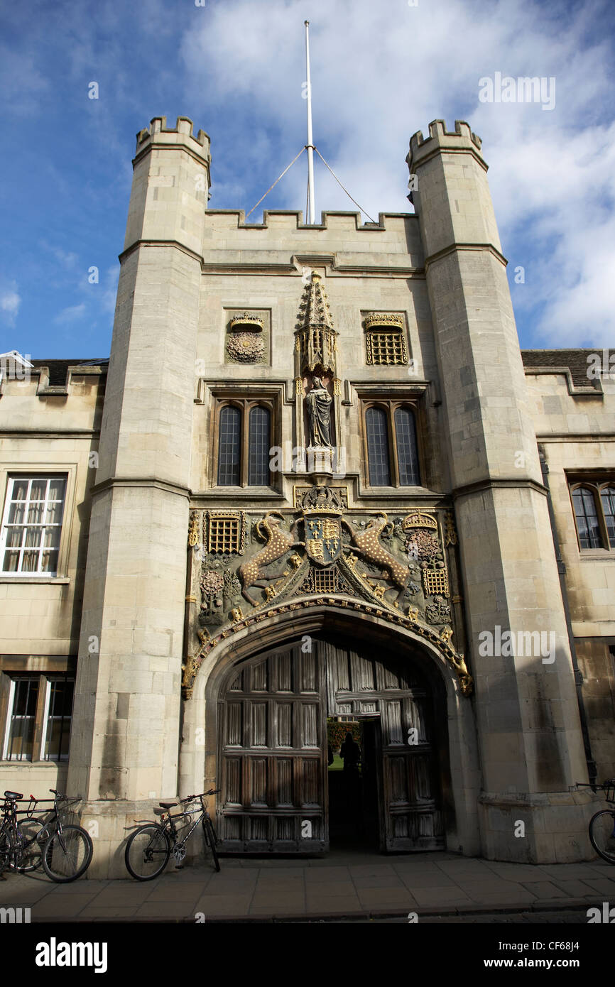 La grande porte au Christ's College. Fondée en 1437 et reconnue comme le haut collège de Cambridge pour l'excellence académique o Banque D'Images