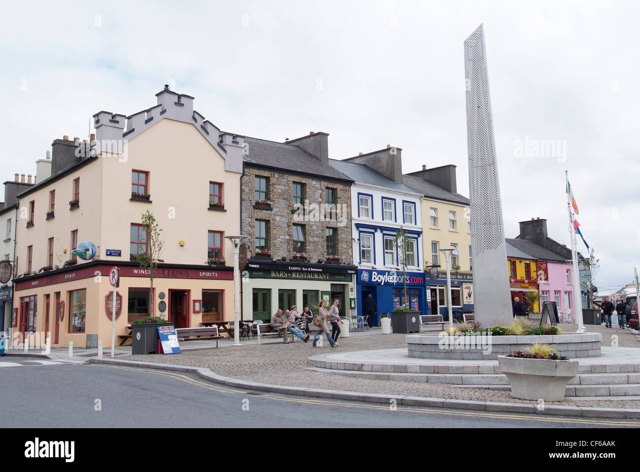 L'Irlande, Galway, le Connemara, Clifden, Place du marché. Banque D'Images