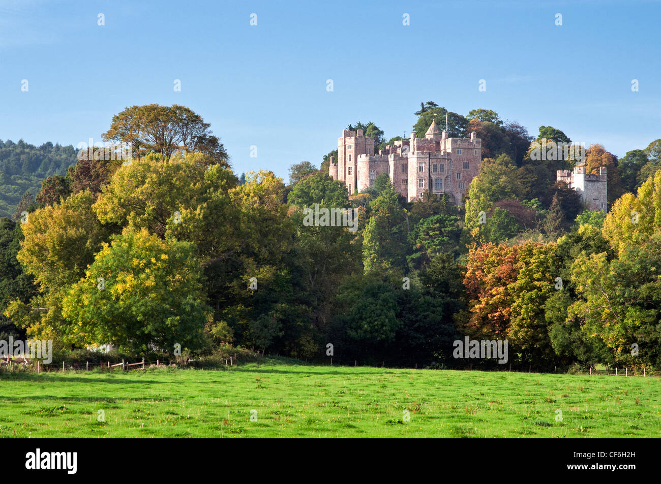 Château de Dunster, Somerset, Angleterre. Banque D'Images