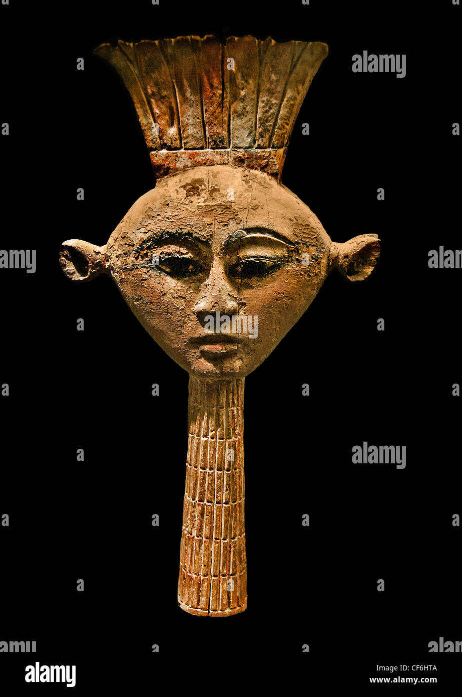 Symbole Anuket à deux faces fabriqué à partir de bois de tamari peint New Kingdom, 19e dynastie, c. 1295-1186 av. J.-C. de Deir el-Medina. Musée du Louvre. Égypte Banque D'Images