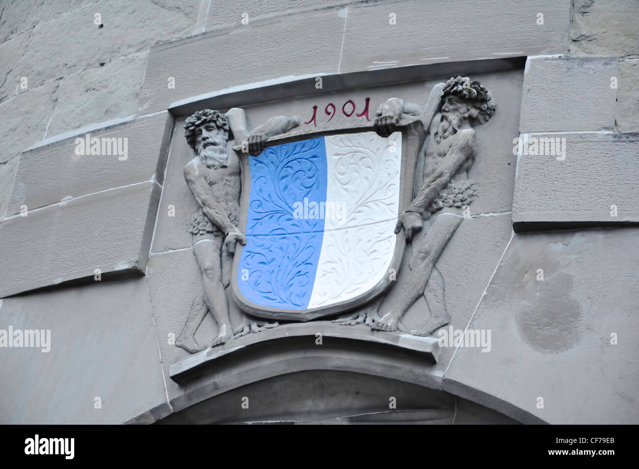 Logo Lucerne sculpté sur le mur Banque D'Images