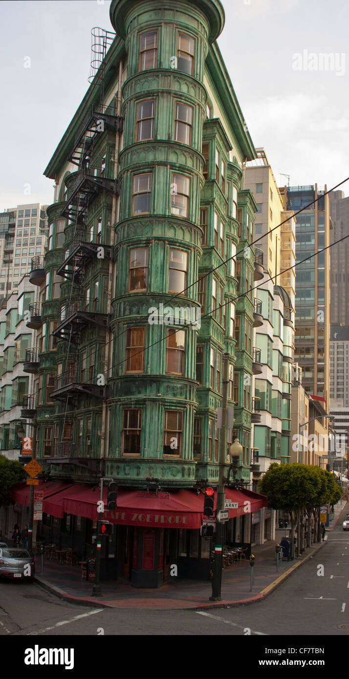 Le Sentinel building construit en 1906 pendant le tremblement de terre Banque D'Images