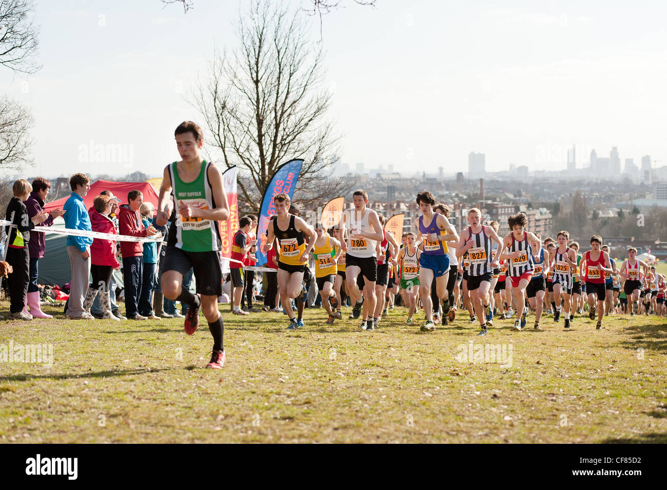 Moins de 15 ans Senior National de cross-country de la colline du Parlement le samedi 25 février 2012 Londres Banque D'Images Moins de 15 ans Senior National de cross-country de la colline du Parlement le samedi 25 février 2012 Londres Banque D'Images