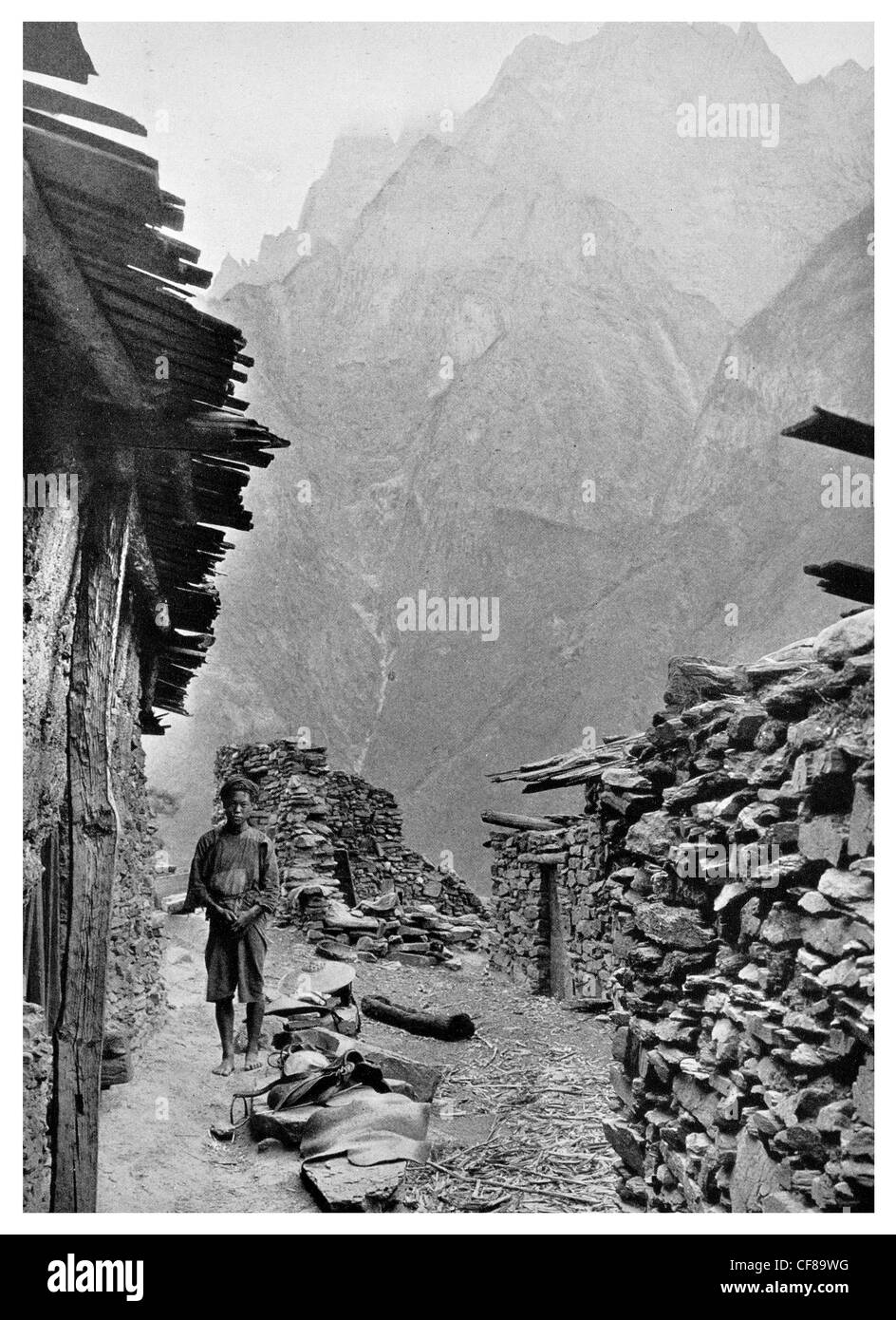 1926 Village de Djipalo Gorge Yangtze Tibet Banque D'Images