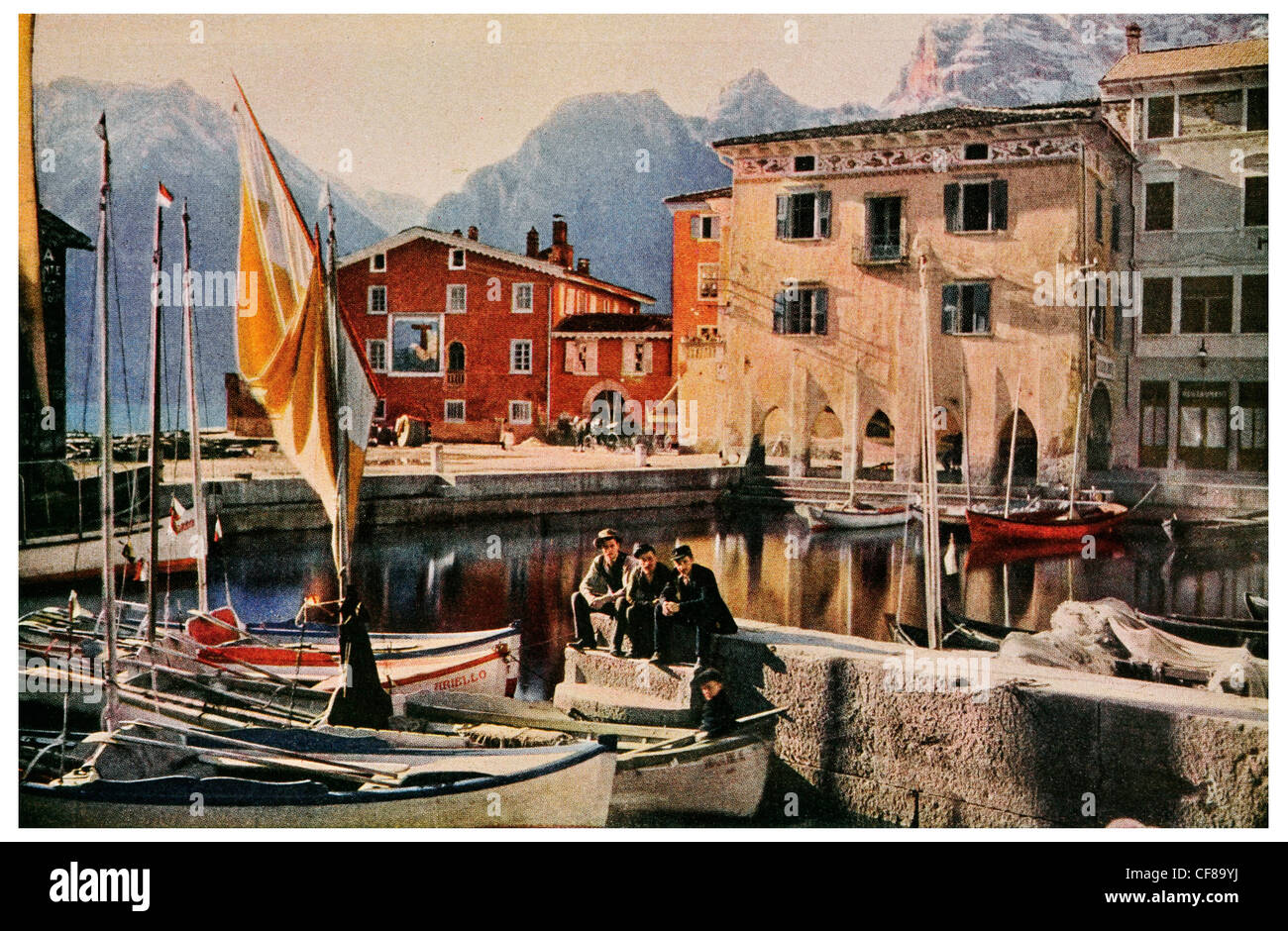 1926 Village de Torbole rive nord Lac de Garda Trentin Haut Adige Trento Südtirol Banque D'Images