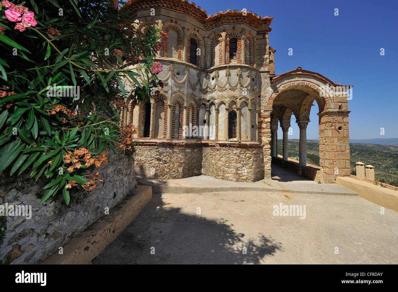 L'église de Pantanassa dans la magnifique ville byzantine de Mystras, Laconie, Péloponnèse. Grèce Banque D'Images