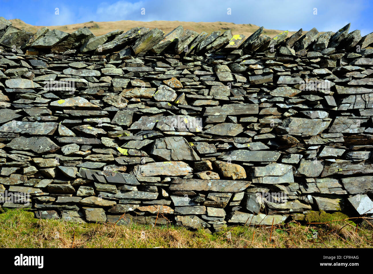 Mur de pierres sèches. Dubbs Road, Parc National de Lake District, Cumbria, Angleterre, Royaume-Uni, Europe. Banque D'Images