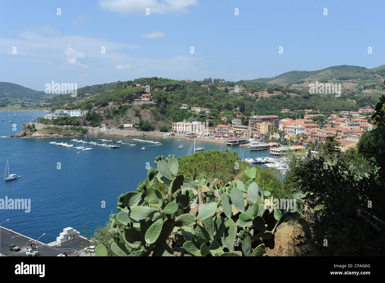 L'Italie, l'île d'Elbe, l'île d'Elbe, Toscane, Porto Azzurro, mer, bay, Banque D'Images