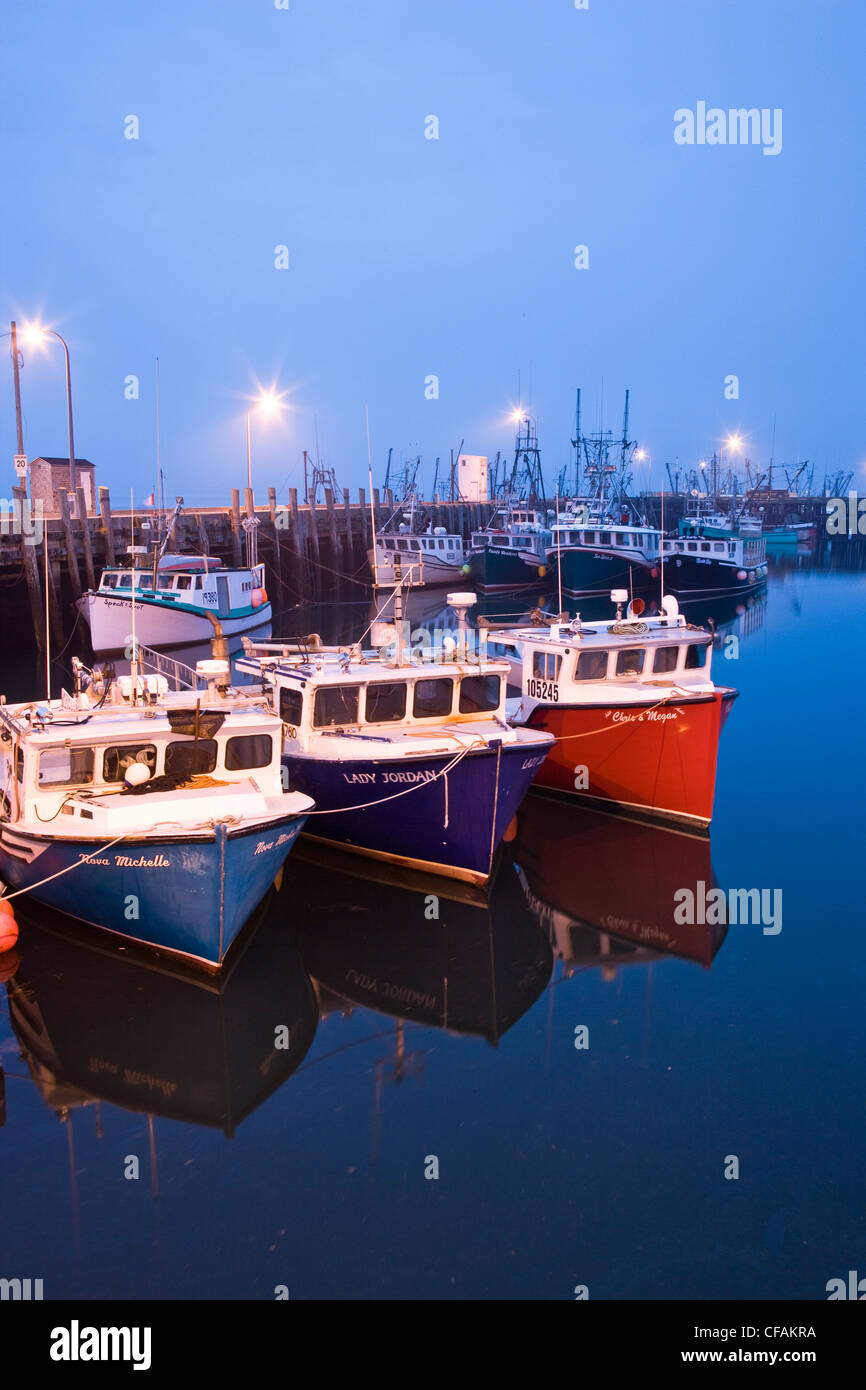 La flottille de pêche du pétoncle Fisherman's Wharf, l'un au nord Banque D'Images