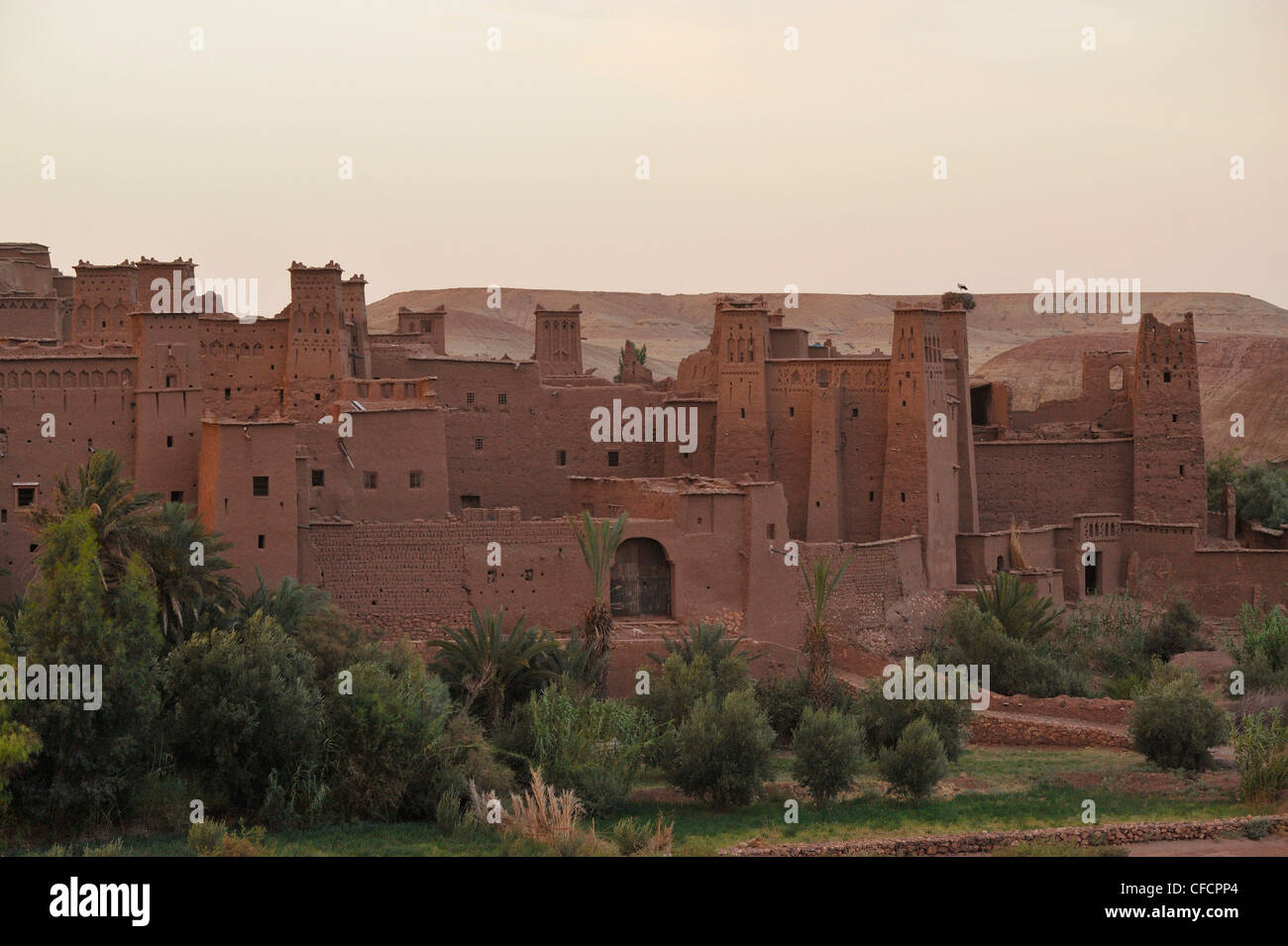 Kasbah Ait Benhaddou, Ait Benhaddou, montagnes de l'Atlas, au sud du Haut Atlas, Maroc, Afrique Banque D'Images