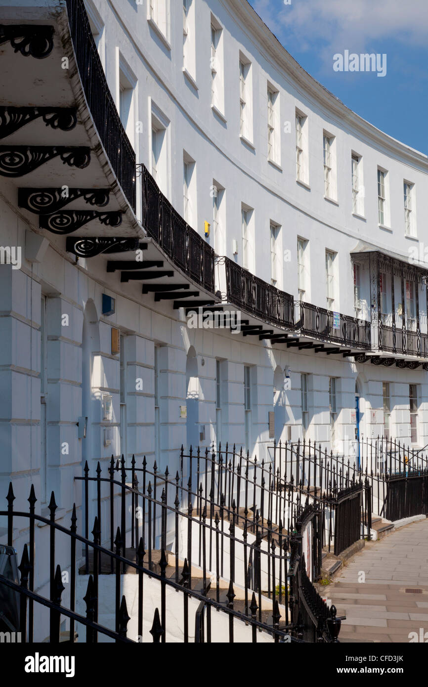 Terrasse de style Régence maisons géorgiennes, le Royal Crescent, Cheltenham Spa, Gloucestershire, en Angleterre, Royaume-Uni Banque D'Images