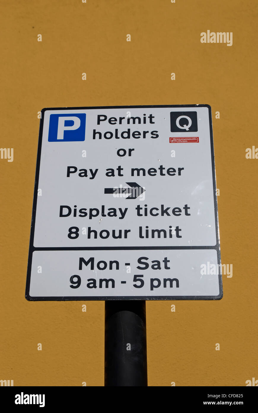 Les titulaires de permis et de payer le stationnement à signer à parsons green, Londres, Angleterre Banque D'Images