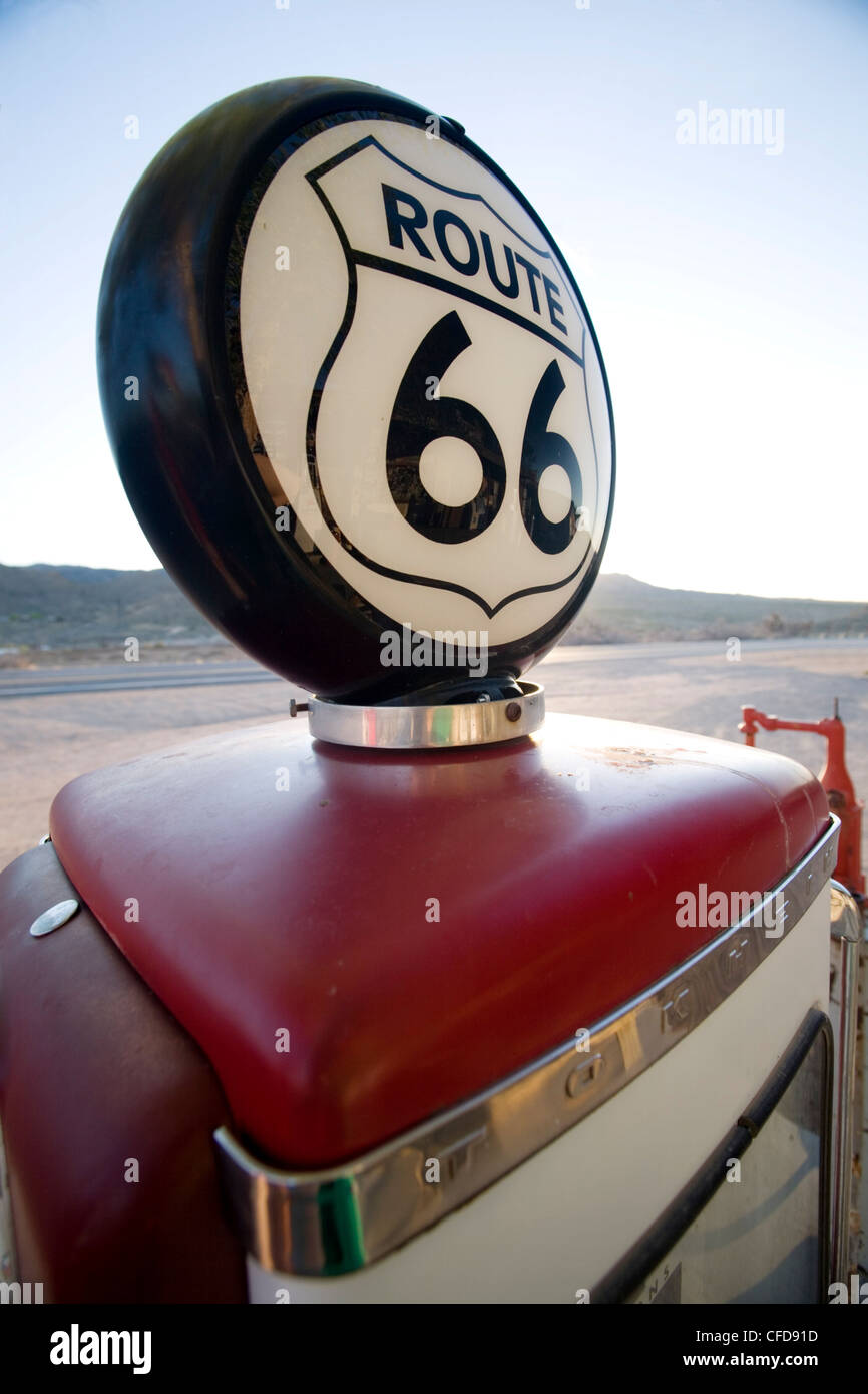Pompe à essence, l'historique Route 66, Arizona, États-Unis d'Amérique, Banque D'Images