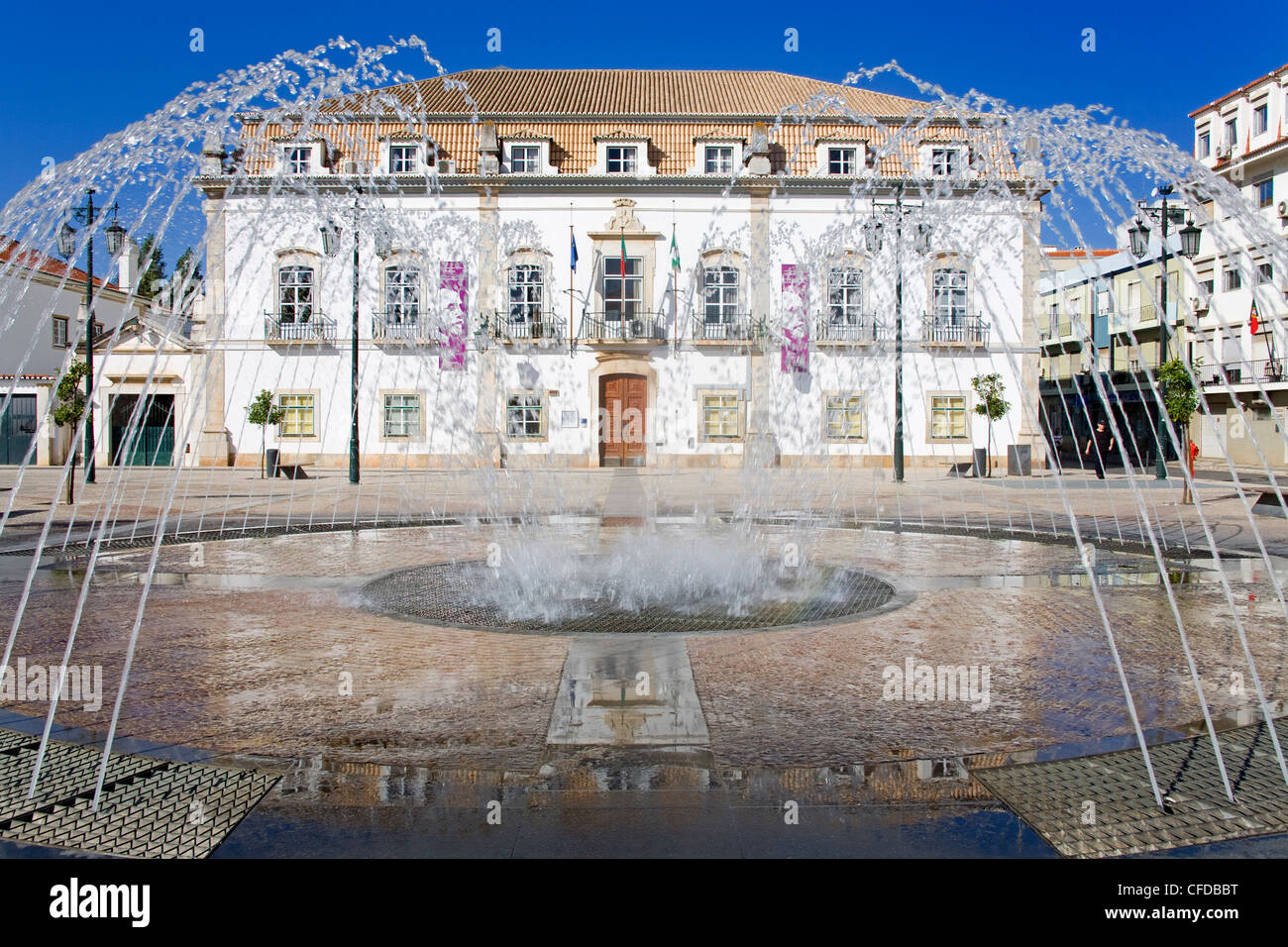 Hôtel de ville dans le 1er mai Square, Portimao, Algarve, Portugal, Europe Banque D'Images