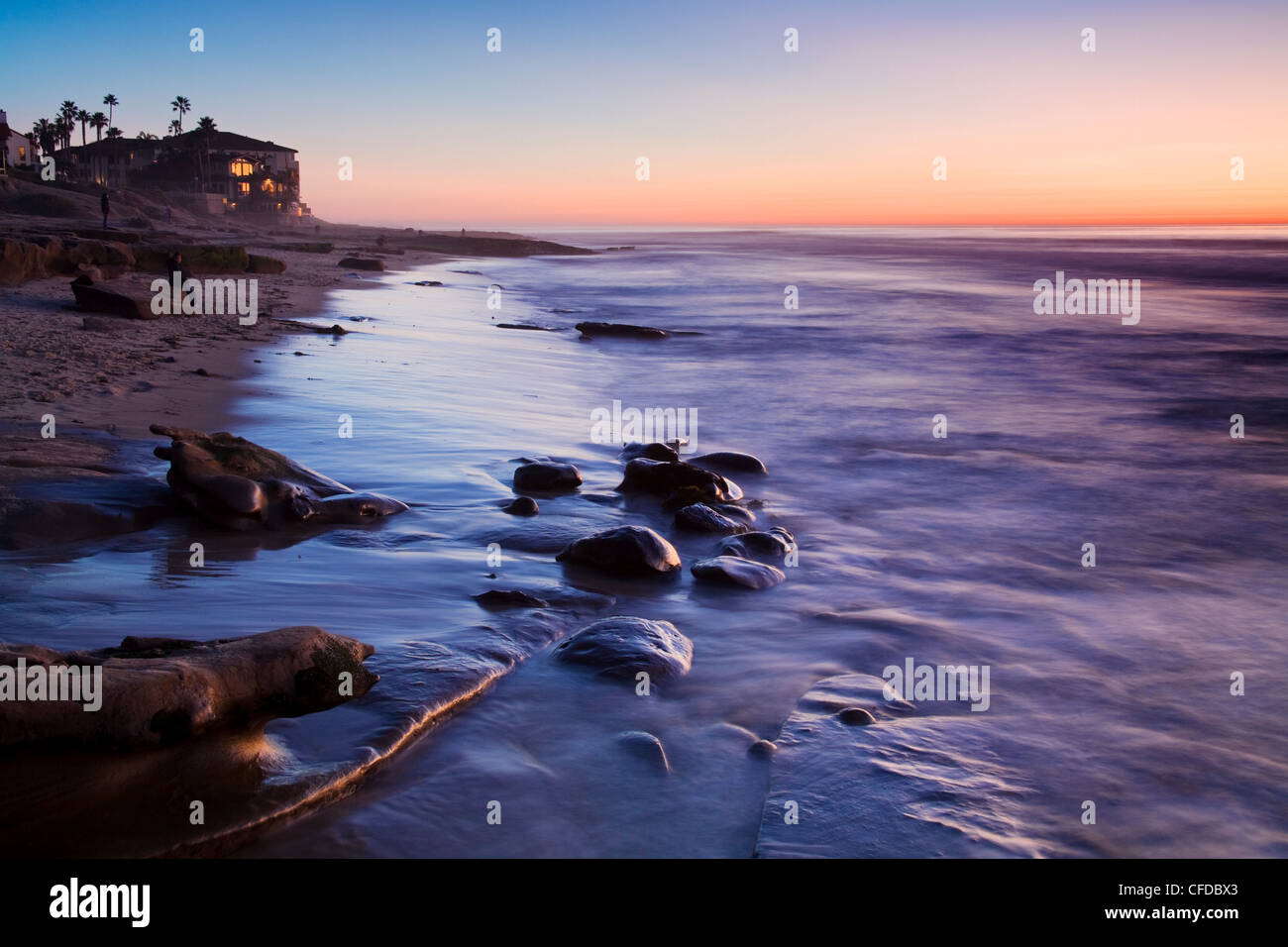 Rochers et plage au coucher du soleil, La Jolla, San Diego County, Californie, États-Unis d'Amérique, Banque D'Images