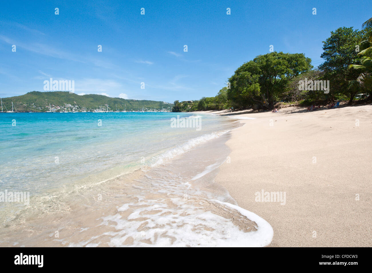 Partie inférieure de la baie, Bequia, St Vincent et les Grenadines, îles du Vent, Antilles, Caraïbes, Amérique Centrale Banque D'Images