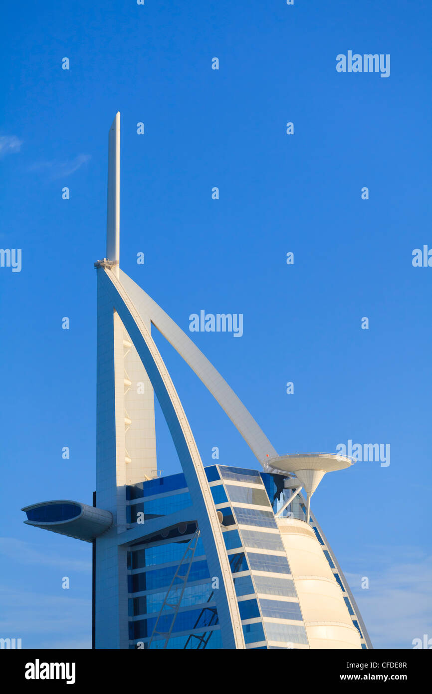 Hôtel Burj Al Arab, la plage de Jumeirah, Dubai, Émirats arabes unis, Moyen Orient Banque D'Images