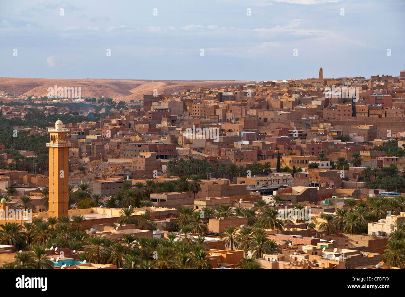 Vue sur le M'Zab Mozabit ville de Beni Isguen, Site du patrimoine mondial de l'UNESCO, vallée du M'Zab, Algérie, Afrique du Nord, Afrique Banque D'Images