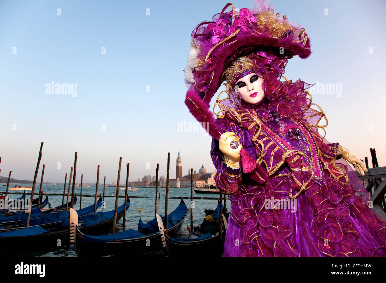 À masques Carnaval de Venise sur la place Saint-Marc, Venise, Vénétie, Italie, Europe Banque D'Images