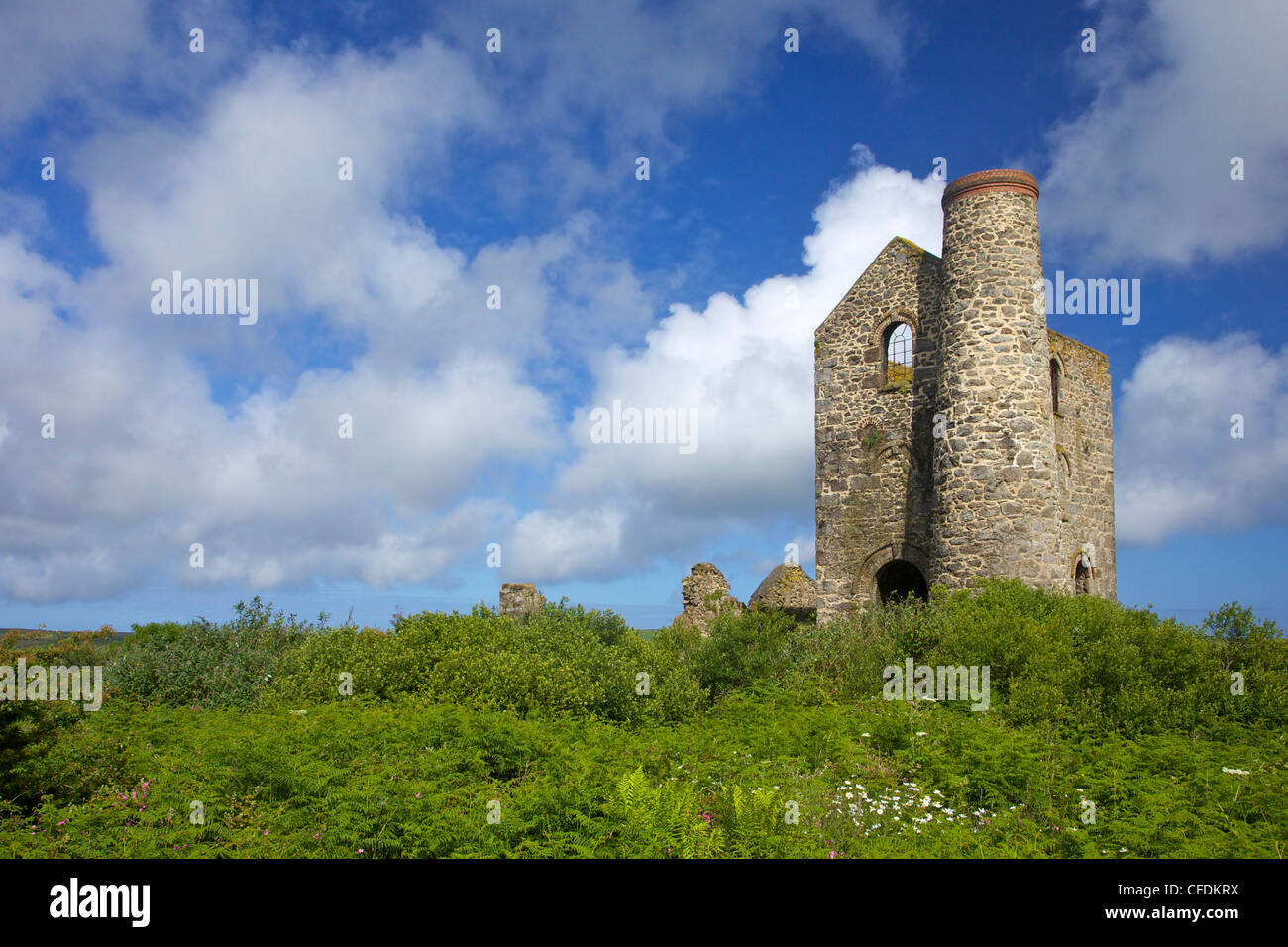 Papule Reath ruiné Cornish tin mine engine house, Cripplesease près de St Ives, Cornwall, Angleterre de l'Ouest, Royaume-Uni, Europe Banque D'Images