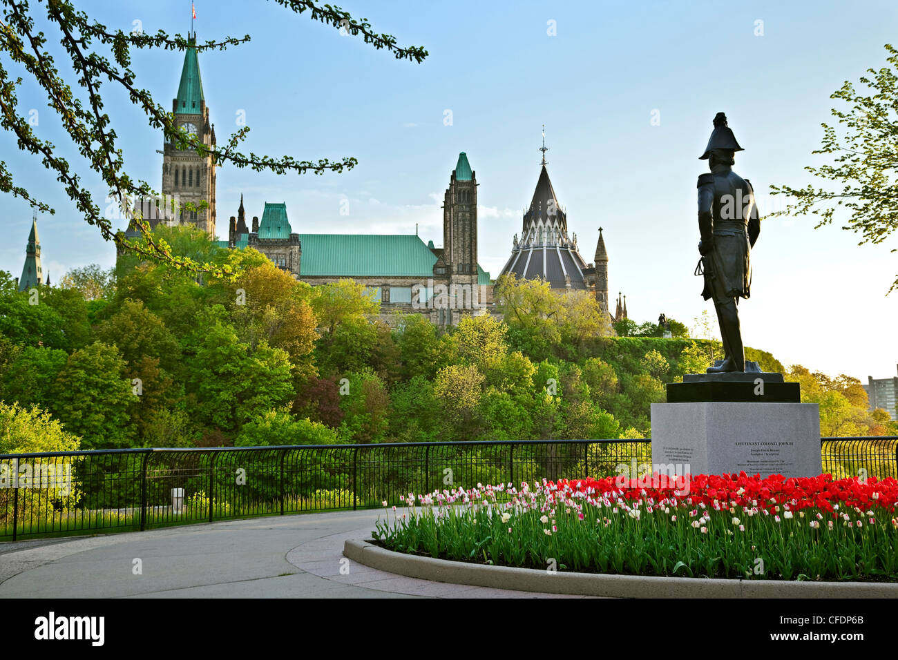 Statue du lieutenant-colonel John By dans le parc Major's Hill, la Chambre du Parlement, Ottawa, Ontario Banque D'Images