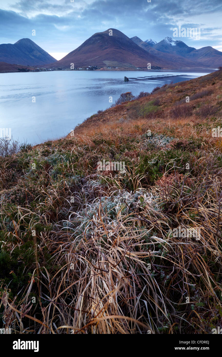 Vue vers l'Cuillin Hills sur le Loch Ainort sur l'île de Skye, Écosse, Royaume-Uni, Europe Banque D'Images
