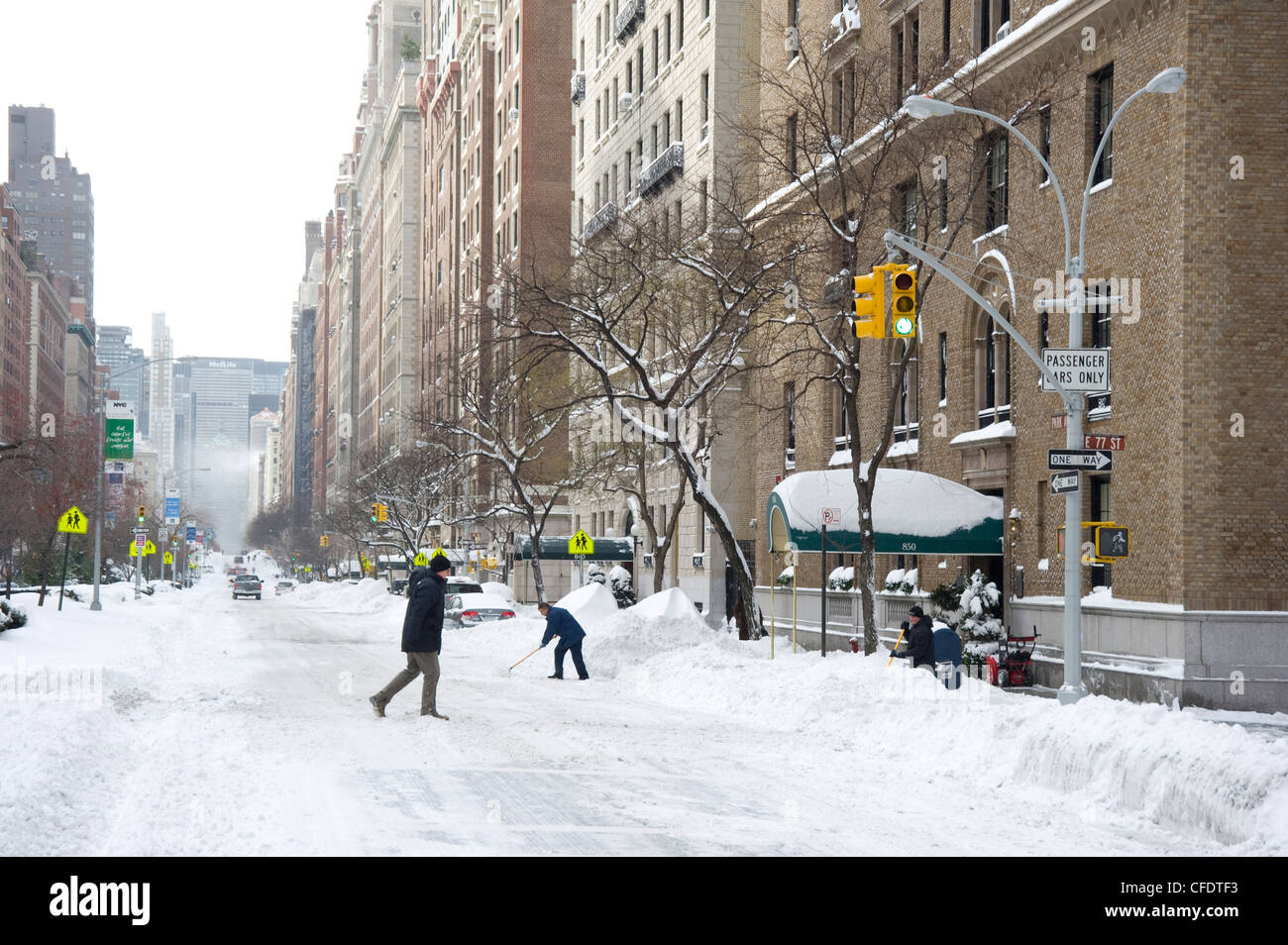 Une Park Avenue déserte après une tempête à New York, État de New York, États-Unis d'Amérique, Banque D'Images