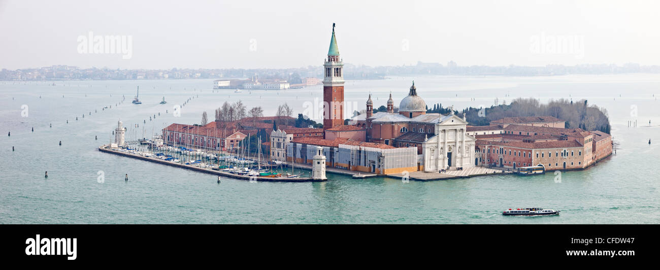 Prises du Campanile de la Place Saint Marc à Venise, sur le Lido, Site du patrimoine mondial de l'UNESCO, Vénétie, Italie, Europe Banque D'Images