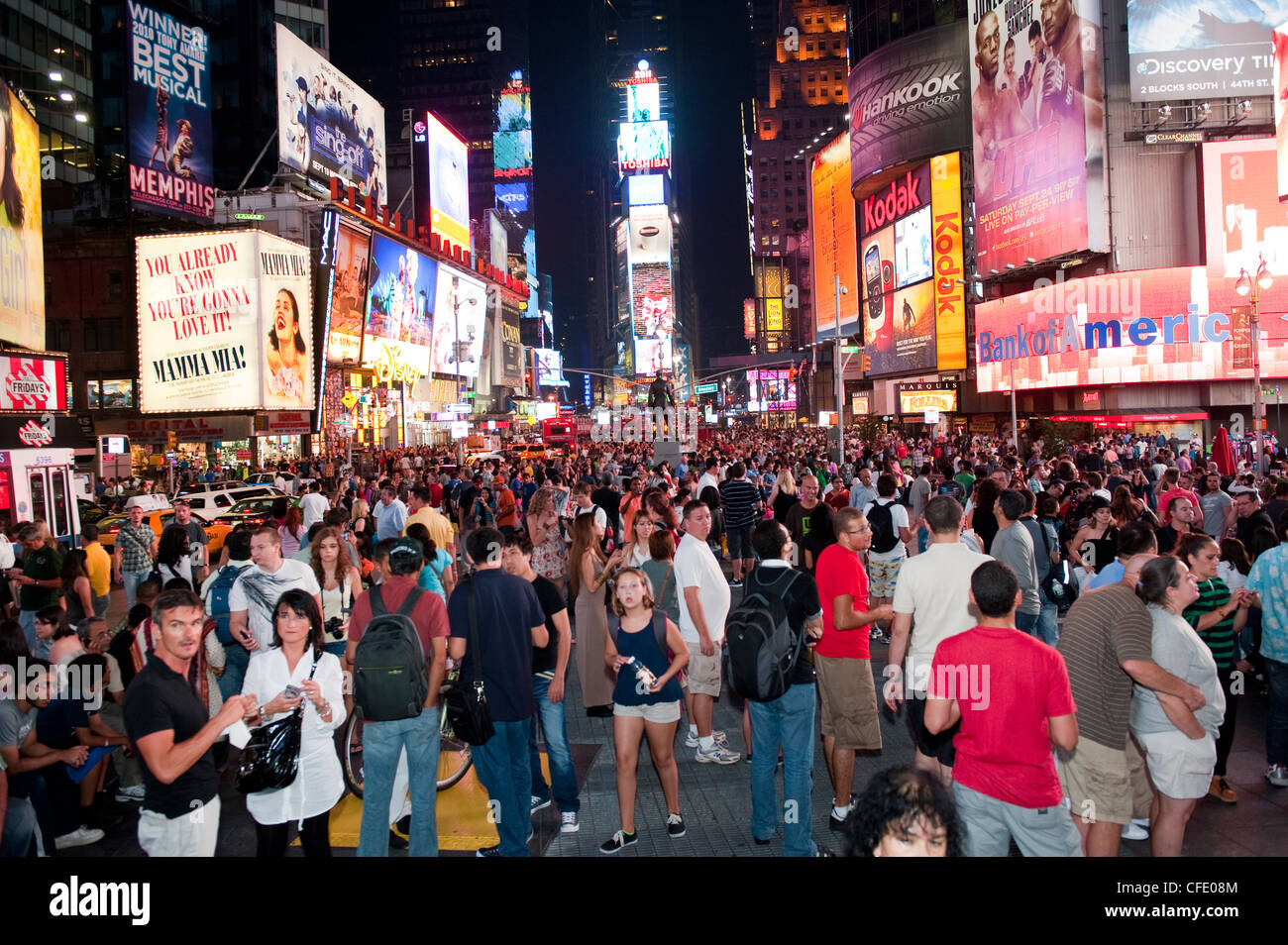 Animation de Times Square, New York, la nuit. USA. Banque D'Images