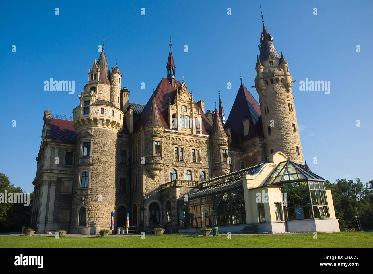 Château fabuleux à Moszna, près de Opole, Silésie, Pologne Banque D'Images