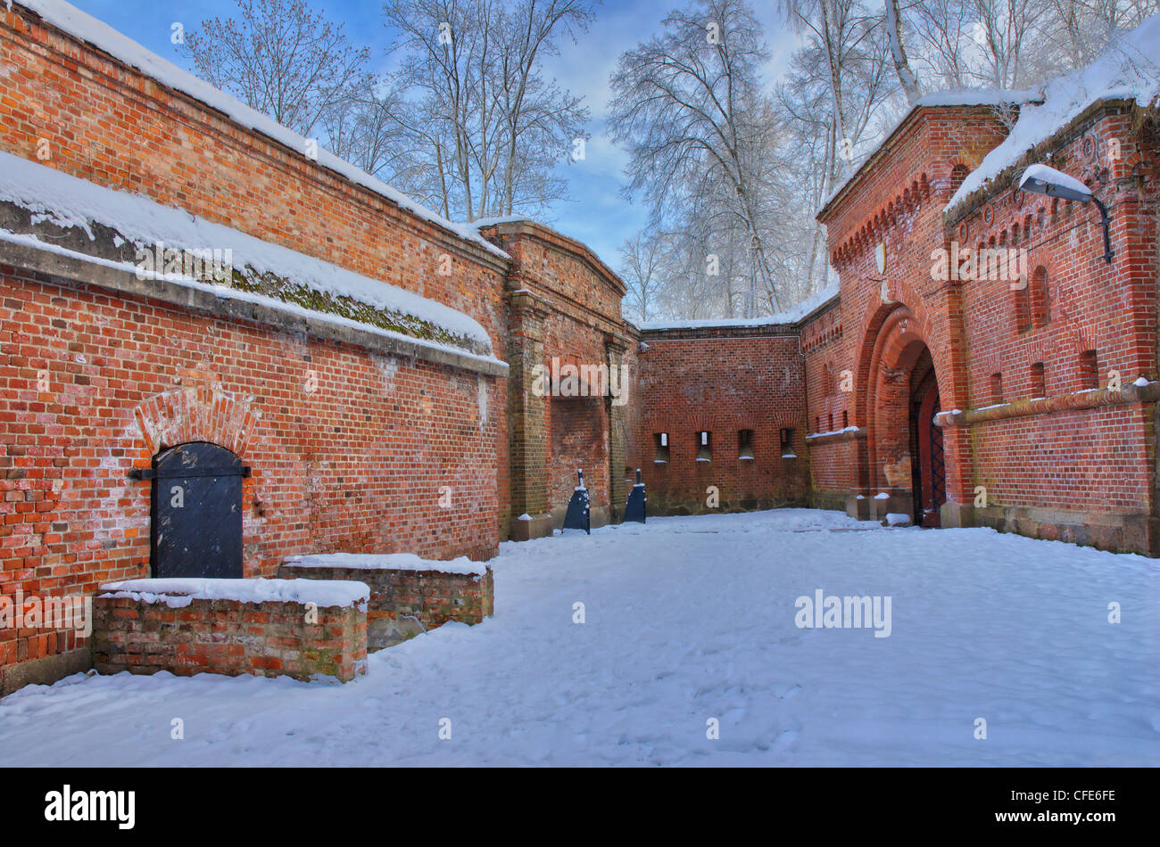 Vue de l'entrée principale de la forteresse Boyen dans l'Est de la Pologne, Gizycko Banque D'Images