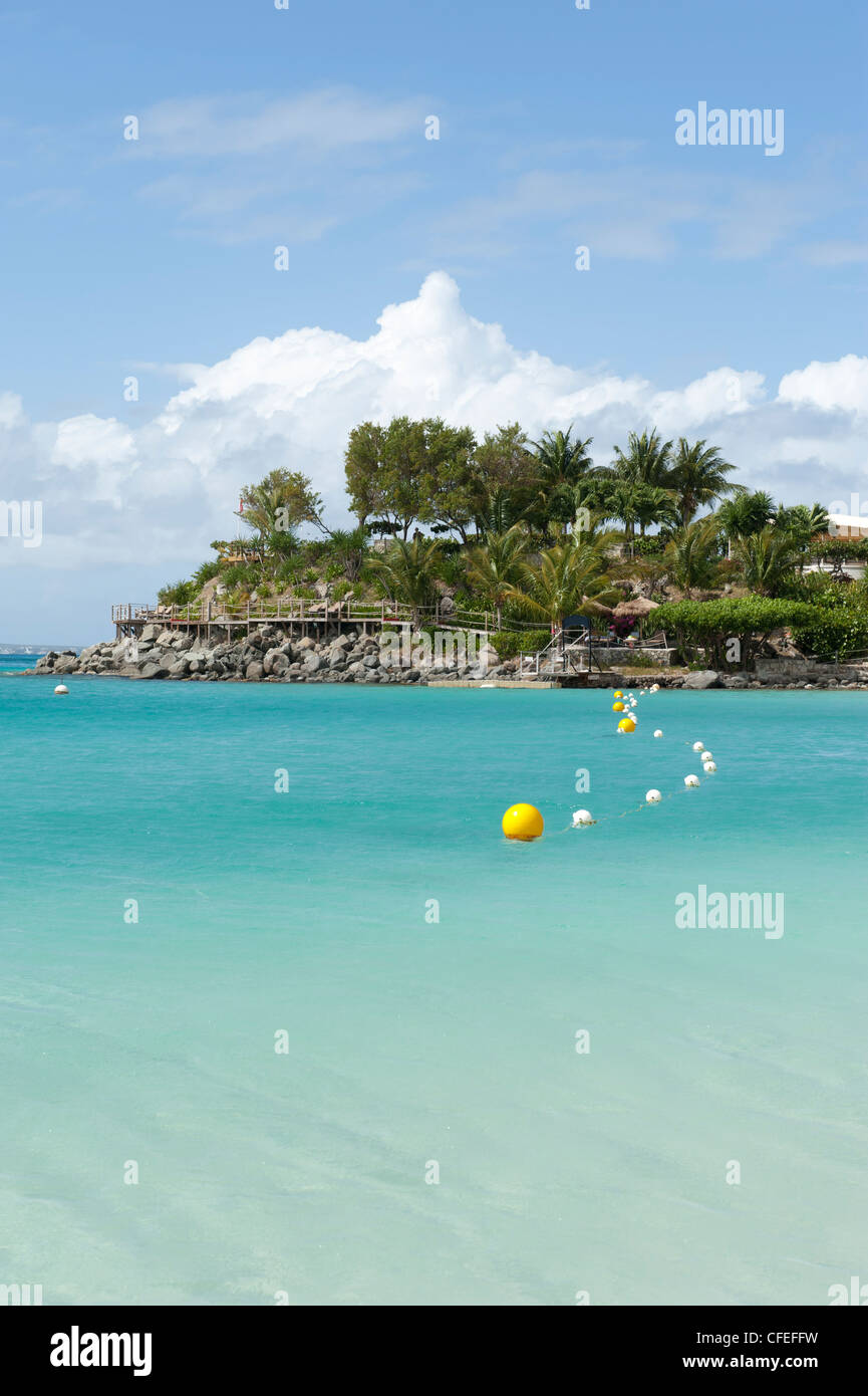 Zone de baignade délimitée dans les Caraïbes, Grand Case Saint-Martin, Antilles Banque D'Images