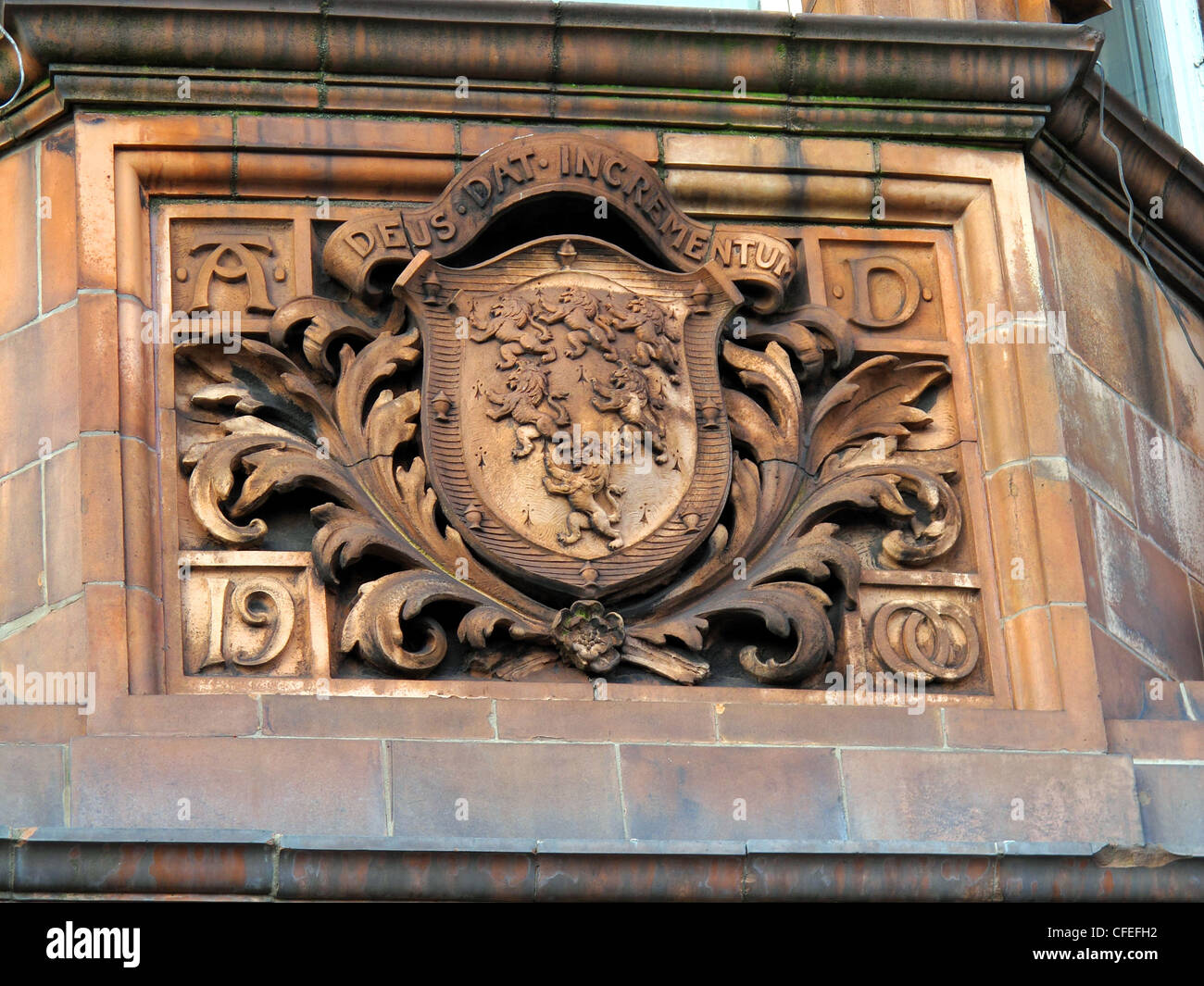 Crest sur l'édifice Warrington police Headquarters, en pierre, Parker St, Warrington, Cheshire, Angleterre, ROYAUME-UNI, WA1 1LT Banque D'Images