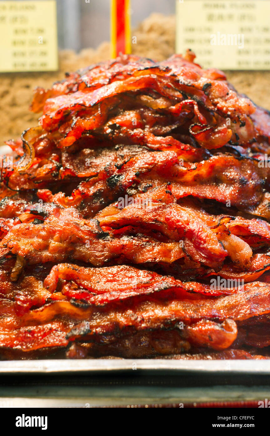 Bakkwa, est un Chinois sucré-salé de la viande séchée produit similaire à saccadée, photo est prise à Chinatown de Kuala Lumpur. Banque D'Images