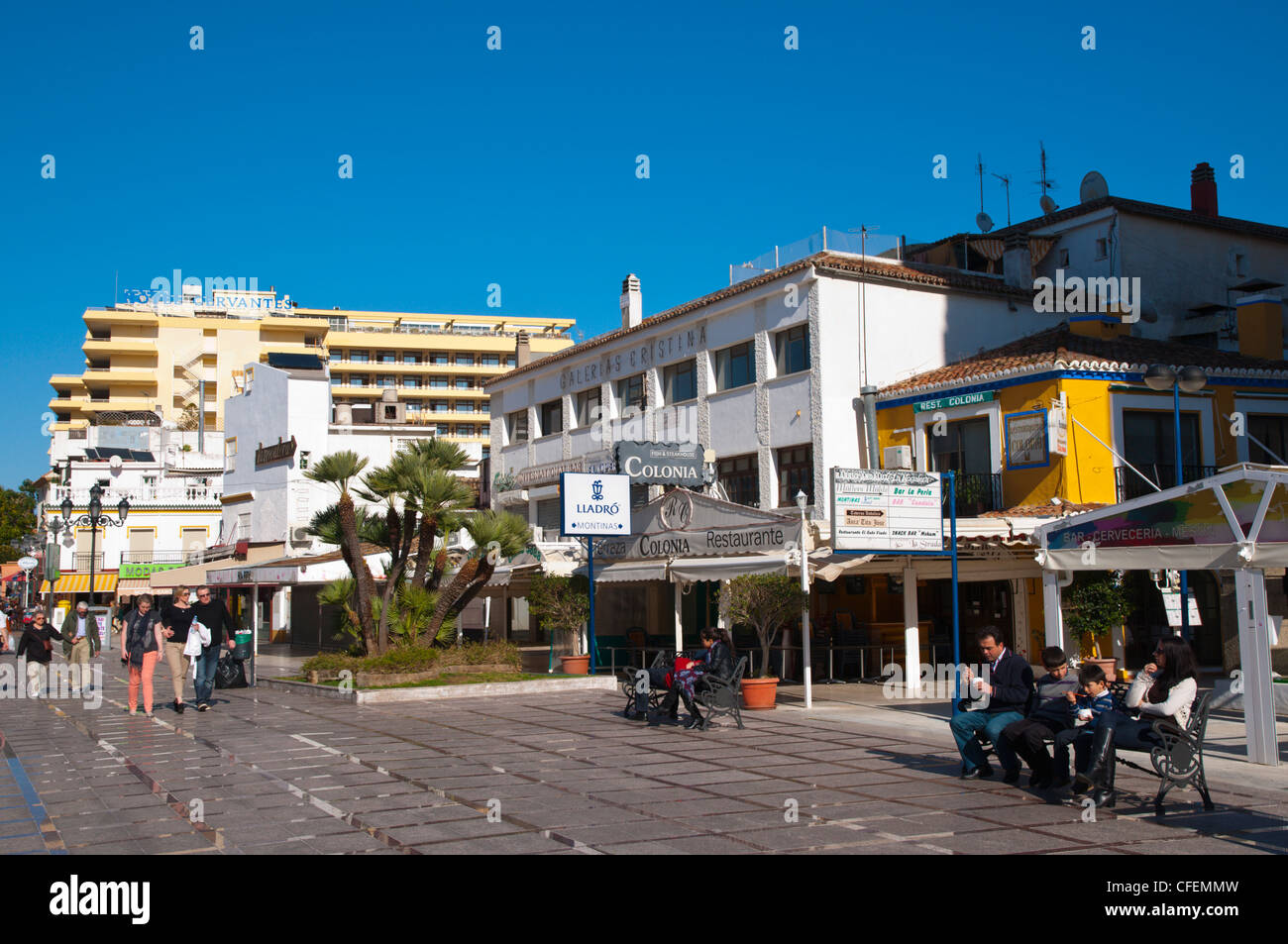 Plaza de la Nogalera Torremolinos central square resort Costa del Sol Malaga Andalousie Espagne la région Europe Banque D'Images